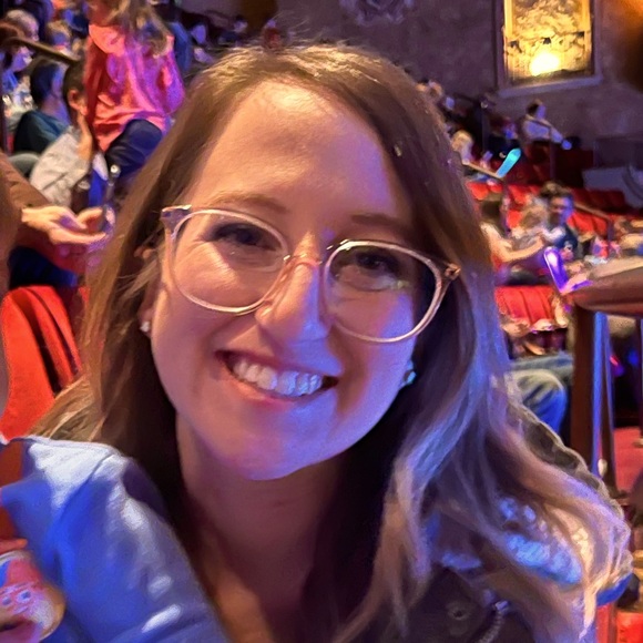 Meet your Posher, Becky - Picture 1 of 1